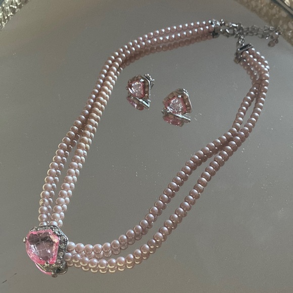 Vintage Avon Pink rhinestones and Faux pink pearl necklace w matching earrings - Picture 1 of 12